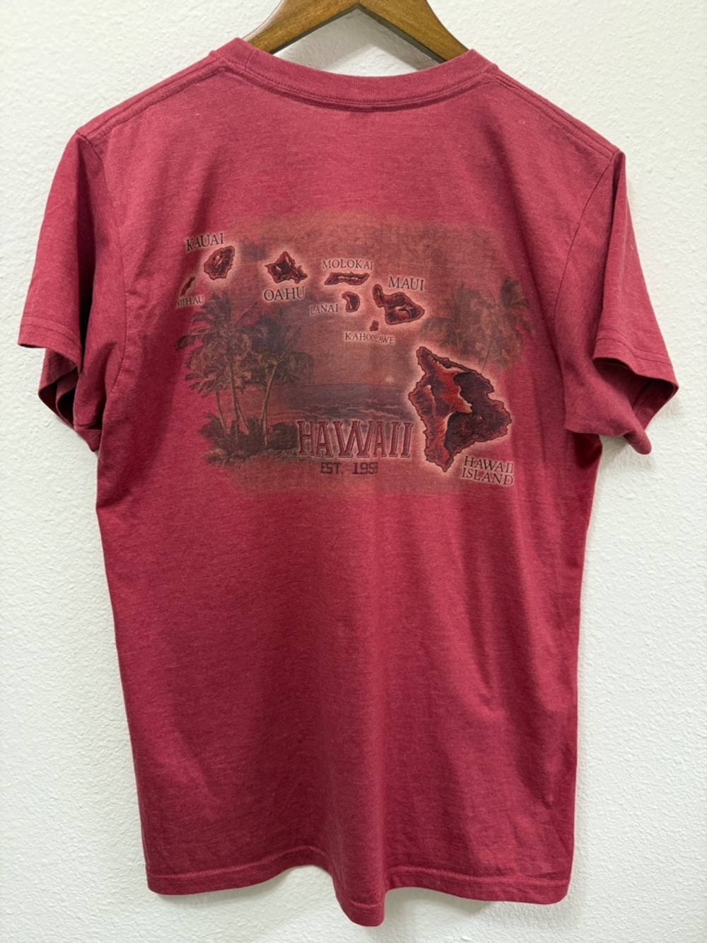 Zuni Hawaii Graphic Tee Pink Maui Oahu Kauai Map Shirt M